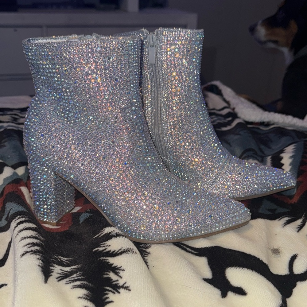Sparky booties